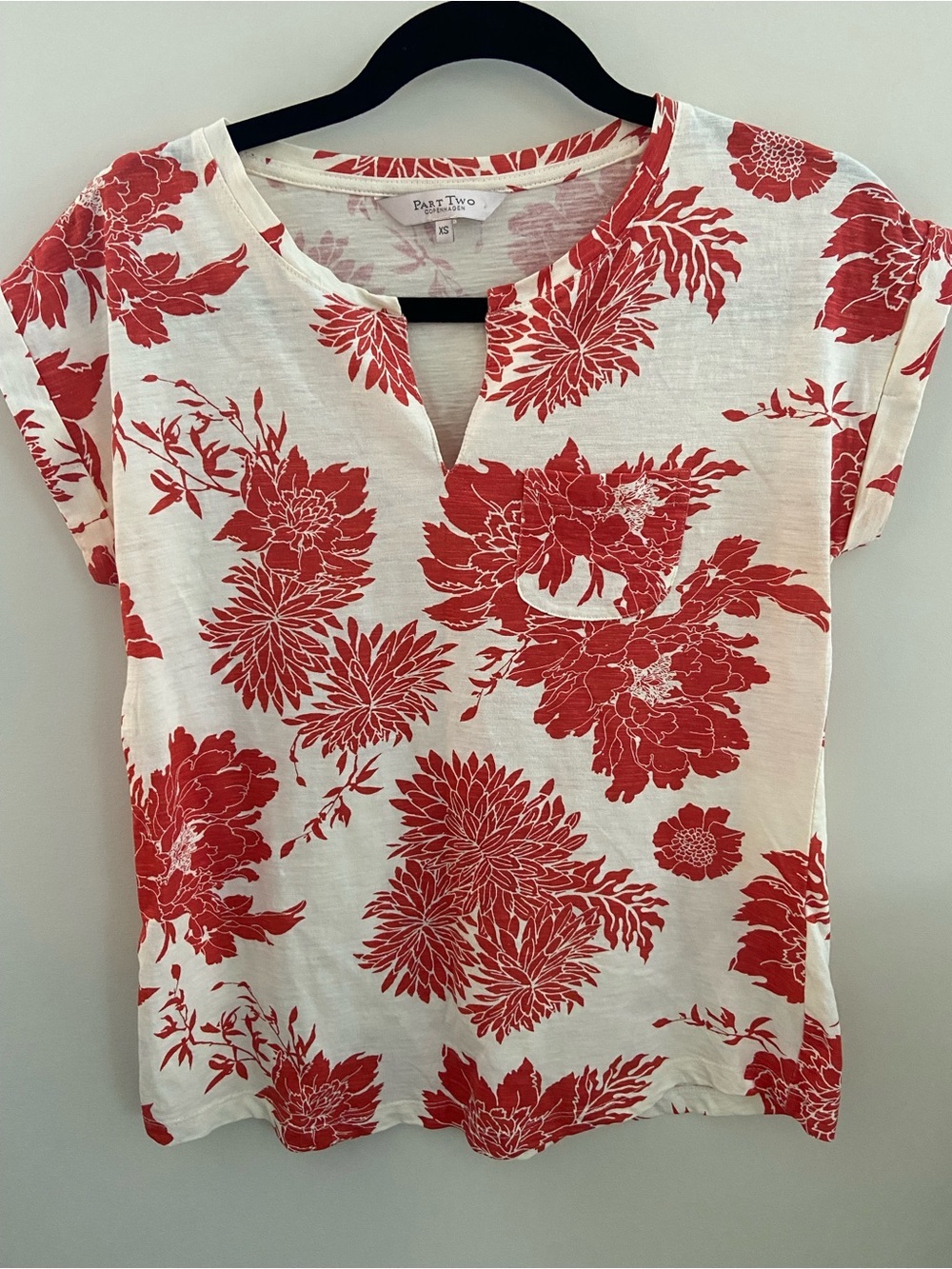 Part Two Short-Sleeve Notch Neck Floral Cotton Tee